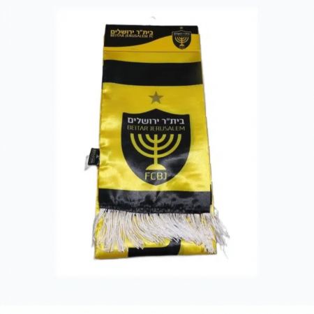 צעיף של הקבוצה האדומה של תל אביב